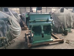 ऑटो क्रीजिंग मशीन