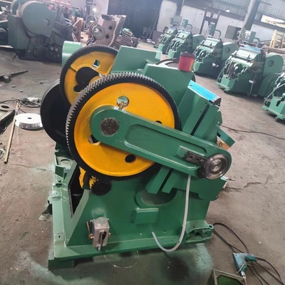 फ्लैट प्रेस डाई कटिंग और इंडेंटेशन मशीन 1300 मॉडल 1300*920 5500 किग्रा