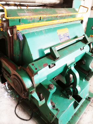 12KW लंबे समय तक चलने वाली एम्बॉस मशीन HJ-930T 640mm फ़ॉइल फ़ीड लंबाई