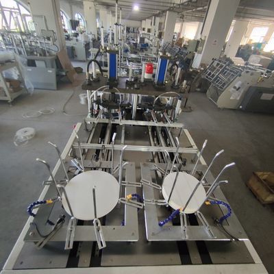 डिस्पोजेबल लंच बॉक्स कार्टन मशीन गर्म पिघल चिपकने वाली प्रक्रिया