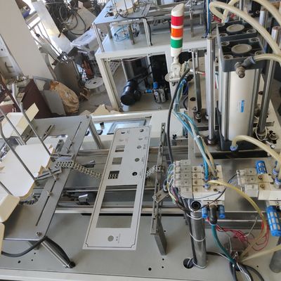 गर्म पिघल चिपकने वाली प्रक्रिया कार्टन मशीन सजावटी कार्य खाद्य कार्टन डिस्पोजेबल लंच बॉक्स