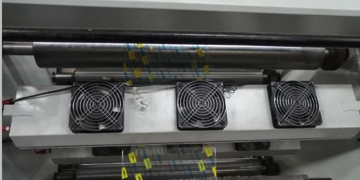HJ-61400 फ्लेक्सोग्राफ़िक प्रिंटिंग मशीन 1400 मिमी चौड़ाई 10-70 मीटर/मिनट गति