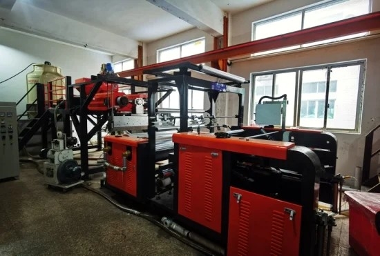 सिंगल स्क्रू कास्ट स्ट्रेच फिल्म मशीन 380V 50HZ 3 फेज