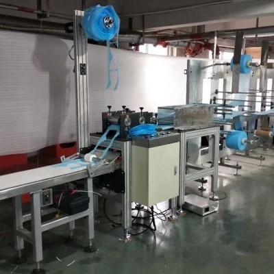 सीई डिस्पोजेबल बेड शीट बनाने की मशीन 70PCS / मिनट KN95 हाई स्पीड मास्क बनाने की मशीन